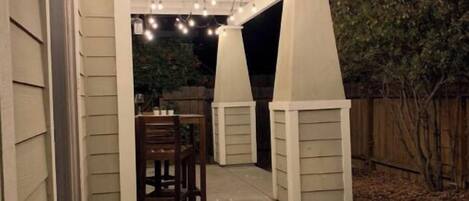 屋外ダイニングエリア