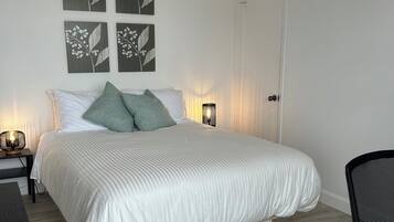 2 slaapkamers, een strijkplank/strijkijzer, wifi, beddengoed