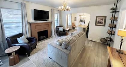 MidTown Reno Plumas Bungalow