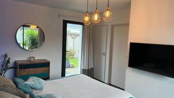 1 chambre, bureau, lit parapluie, Wi-Fi gratuit