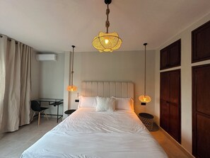 2 bedrooms, iron/ironing board, travel crib, free WiFi