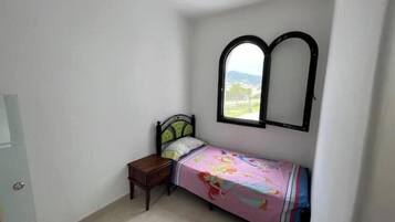 4 bedrooms, iron/ironing board, travel cot, free WiFi
