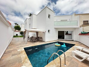 Udendørs pool