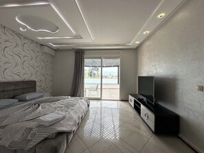 4 bedrooms, iron/ironing board, travel cot, bed sheets