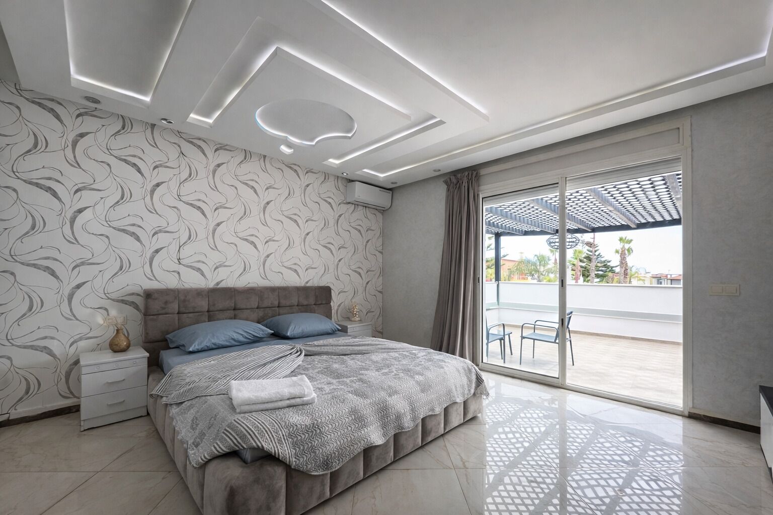 4 soverom, strykejern/-brett, reiseseng for barn og sengetøy