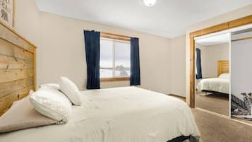 6 dormitorios, tabla de planchar con plancha, cuna de viaje y wifi