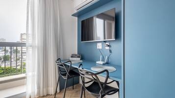 Standard Studio (485339) | In-room dining