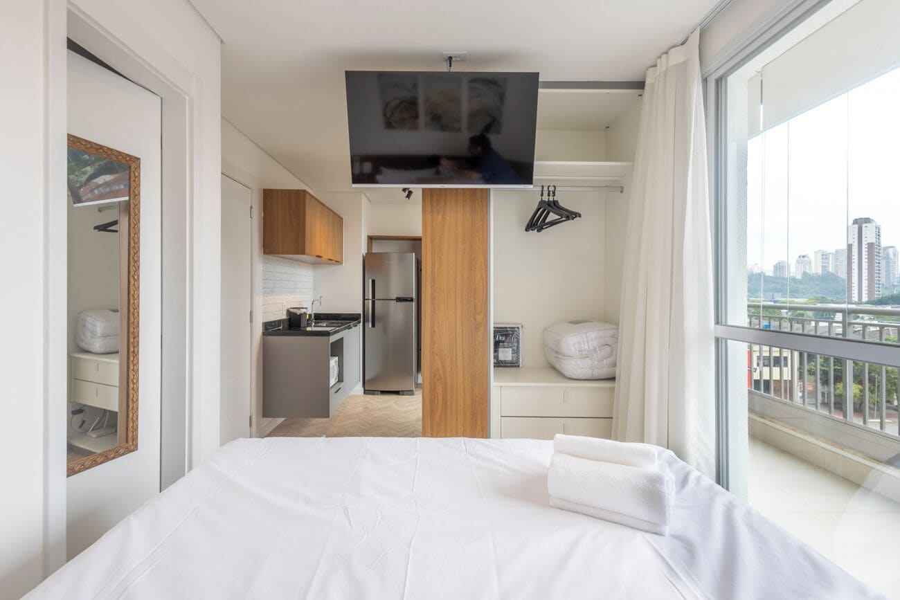 Standard Studio (523324) | Wardrobe