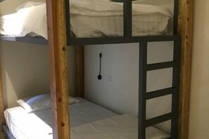 Iron/ironing board - Kuree Hut (Semporna)