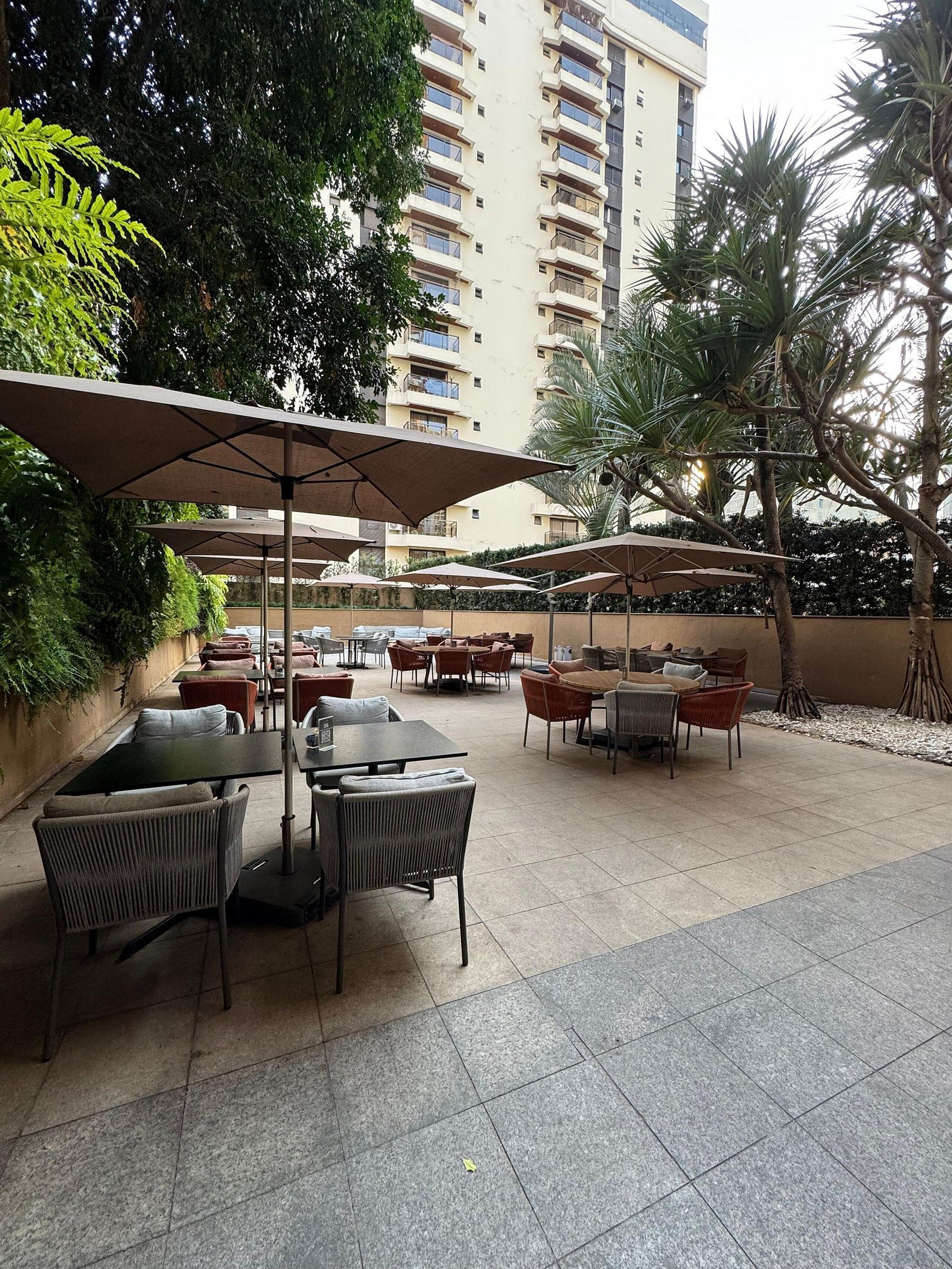 Suite | Outdoor dining