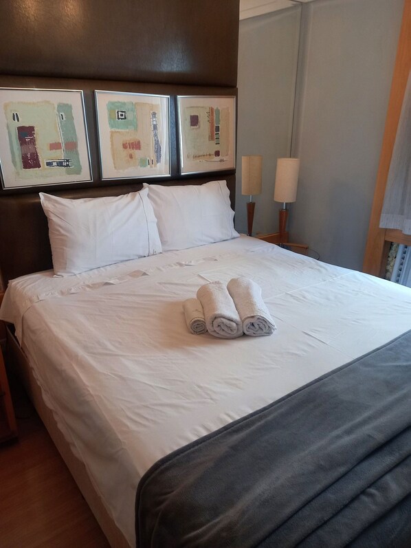 Suite | 1 bedroom, iron/ironing board, free WiFi