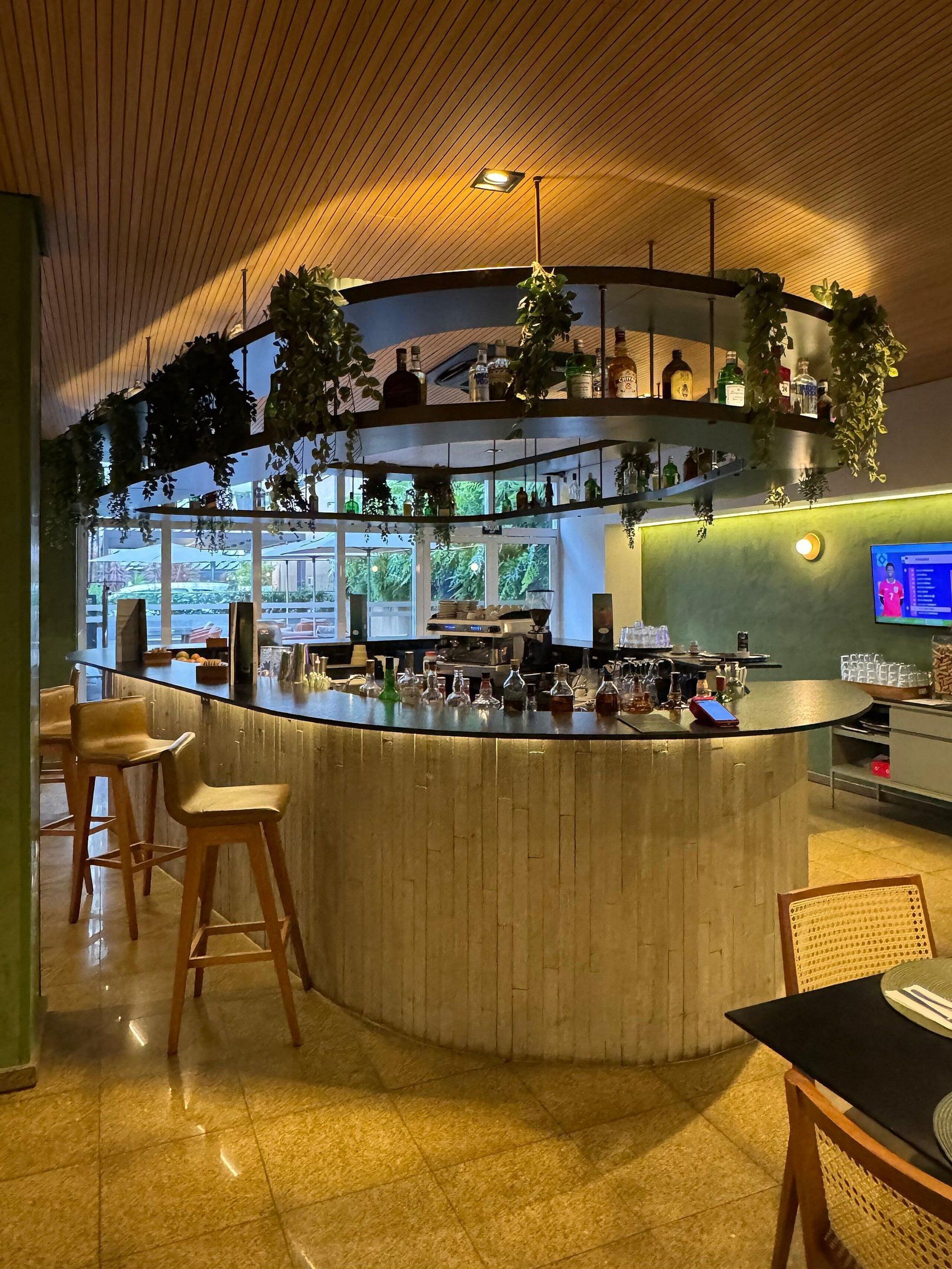 Suíte | Bar (na propriedade)