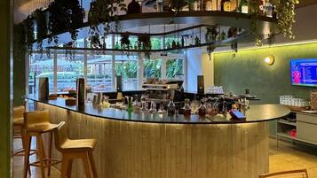 Suíte | Bar (na propriedade)