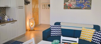 Brand new studio apartment a stone's throw from the sea