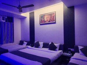 Tremannsrom – luksus | Safe på rommet og wi-fi (inkludert)