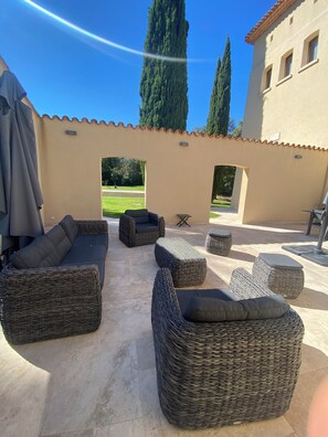 Terrace/patio - The 7-window tower (Aubagne)