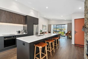 Fridge, microwave, dishwasher, coffee/tea maker