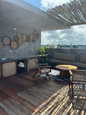 Outdoor dining - #1 Down Town Loft with pool in the heart of Cancun (Cancún)