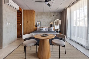 1 chambre, fer et planche à repasser, Wi-Fi, literie fournie