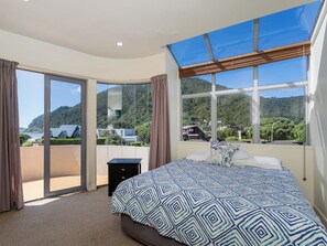4 bedrooms, WiFi, bed sheets - Beach Haven Bonanza - Pauanui Holiday Home (Pauanui)