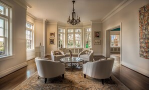 Interior - Historic 7-bedroom Mansion on the Arkansas River (Tulsa)