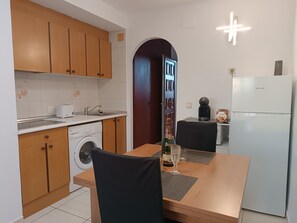 Microwave, stovetop
