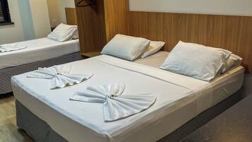 Quarto triplo superior | Wi-Fi de cortesia