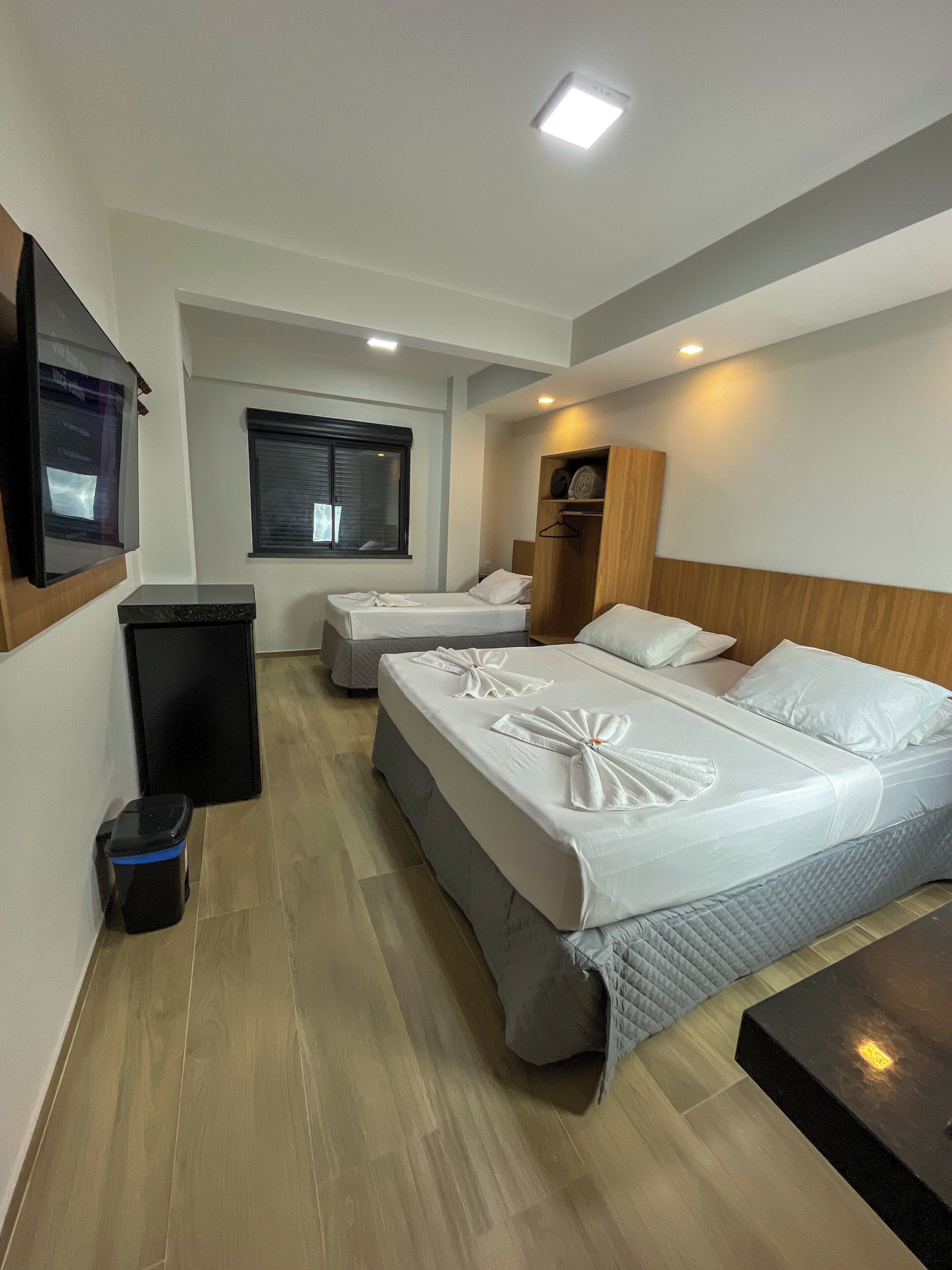 Quarto triplo superior | Wi-Fi de cortesia