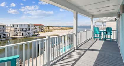 Grand Paradise, Navarre Beach