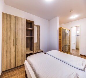 1 bedroom, individually furnished, bed sheets - Luxuriose Ferienwohnung am Stormthaler See (Grossposna)