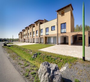 Exterior - Luxuriose Ferienwohnung am Stormthaler See (Grossposna)