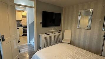 House | 2 bedrooms, free WiFi, bed sheets