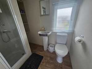 كابينة | حمام | تجهيزات دش، ورق حمّام