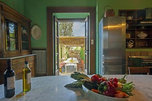 Dining - VILLA PEDONE (Lucca)