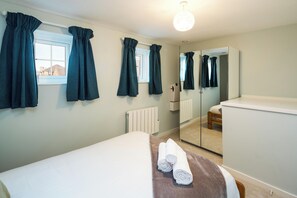 Căn hộ phong cách cổ điển | 2 phòng ngủ, phòng cách âm, bàn ủi/dụng cụ ủi quần áo 