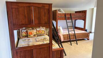 Family Suite, River View | In-room safe, free WiFi