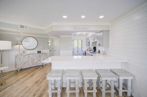 Casa (2 Bedrooms) | Interior