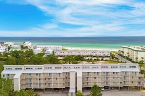 Interior - Triton Balcony w/ Pool View, Chic Design (Santa Rosa Beach)