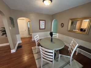 Dining - The Chillicothe House (chillicothe)