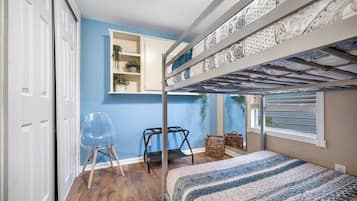 3 bedrooms, iron/ironing board, travel cot, WiFi