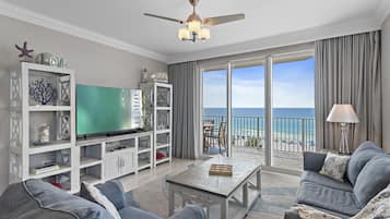 Smart TV, DVD player, books, stereo