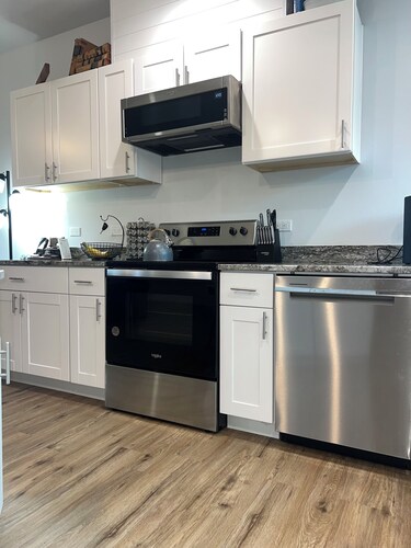 Tremendous 5-bedroom farmhouse in Oldtown, Idaho and Silverwood Theme Park!