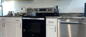 Tremendous 5-bedroom farmhouse in Oldtown, Idaho and Silverwood Theme Park!