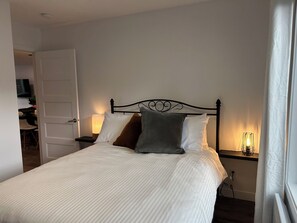 3 chambres, fer et planche à repasser, Wi-Fi, draps fournis