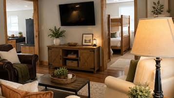 4 chambres, fer et planche à repasser, Wi-Fi gratuit, draps fournis