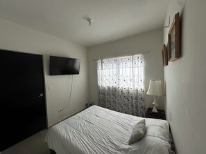 3 bedrooms, iron/ironing board, WiFi, bed sheets - Charming 3-bedroom house with WiFi, AC in wonderful La Paz (La Paz)