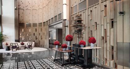 HUALUXE Chongqing Science Hall by IHG