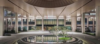 HUALUXE Chongqing Science Hall by IHG