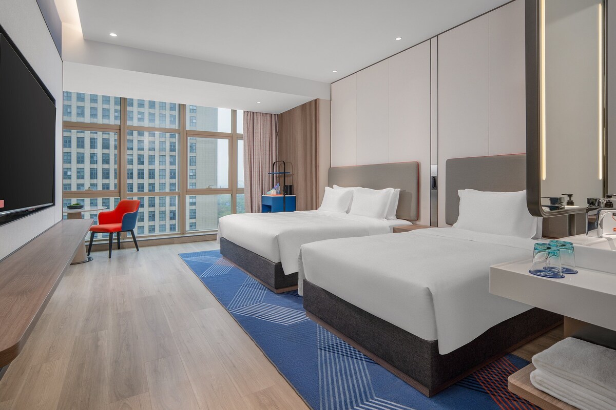 1 King and 1 Double Standard Lake View | Premium bedding, down comforters, desk, laptop workspace