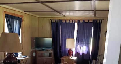 2br Cottage close to water, huntn, fishn and snowmobiling outside Bradford, Pa.